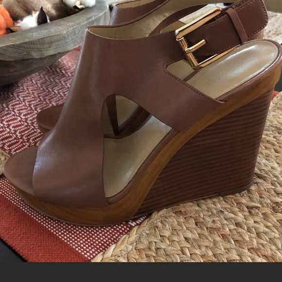 Michael Kors Josephine wedge heel sandal - Picture 2 of 3